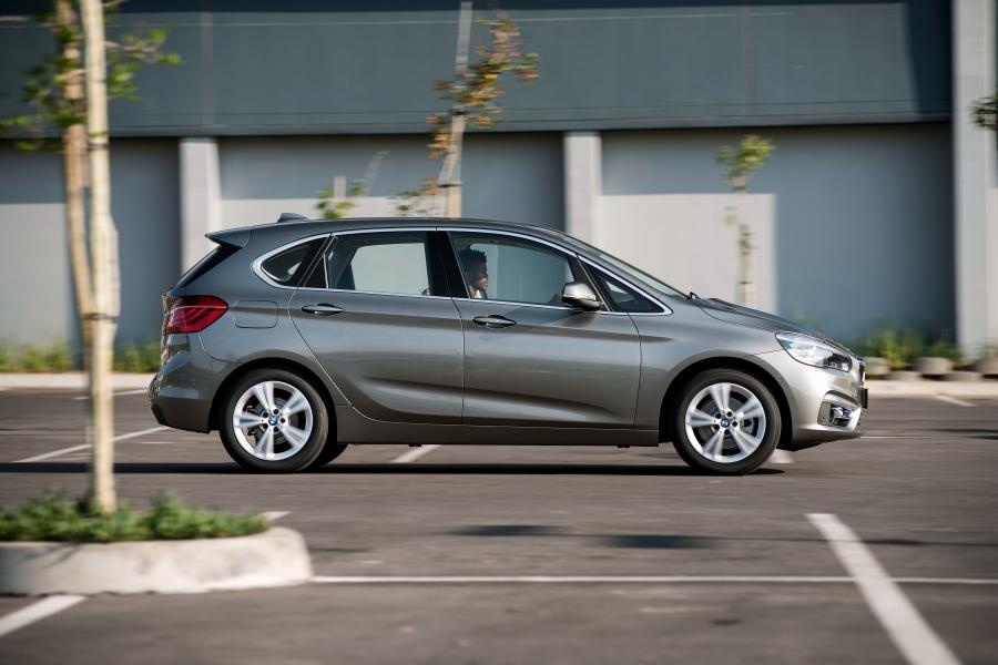  BMW 218i Active Tourer Luxury Line 2015 года  (ZA) (фото 16 из 30)